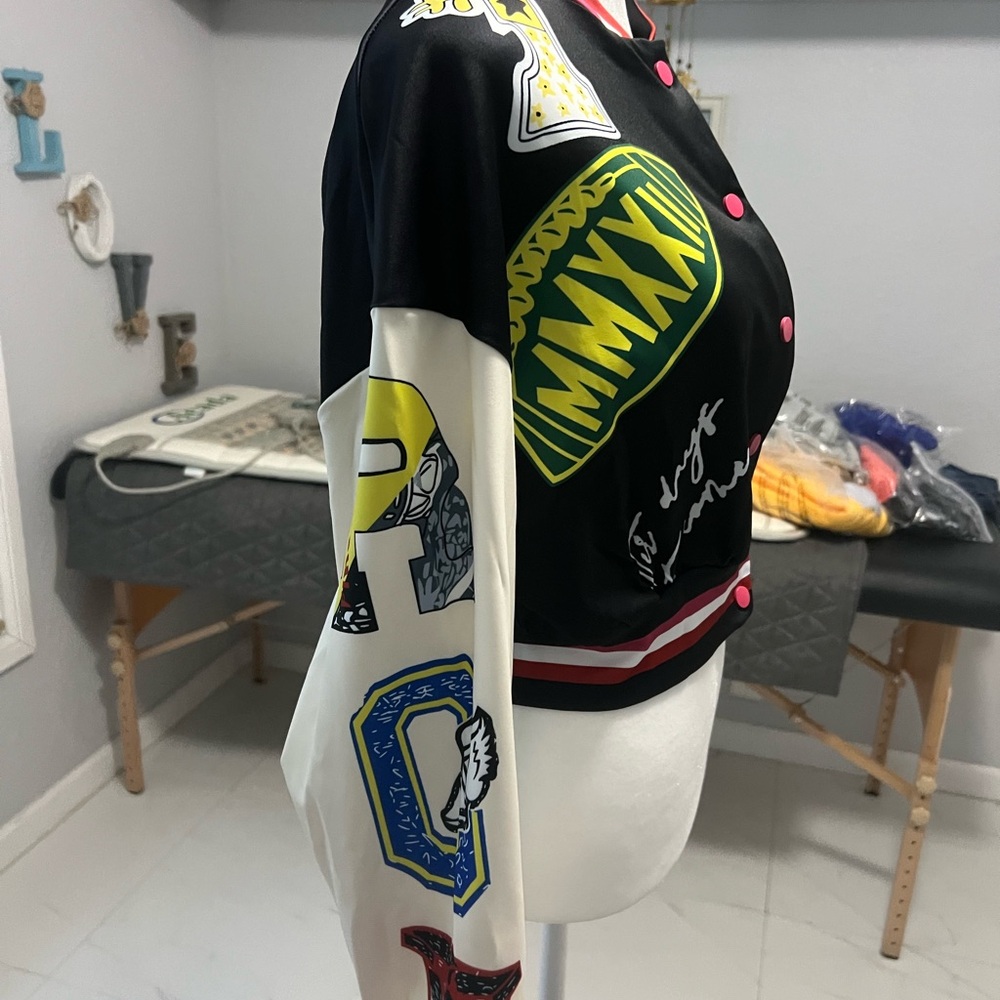 Nice jacket - Picture 2 of 4
